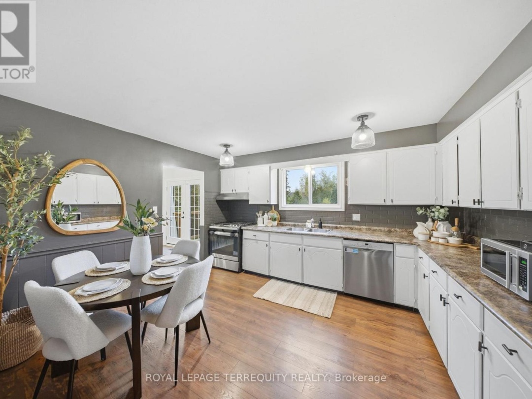 119 FARMSTEAD ROAD, Kawartha Lakes (Mariposa)