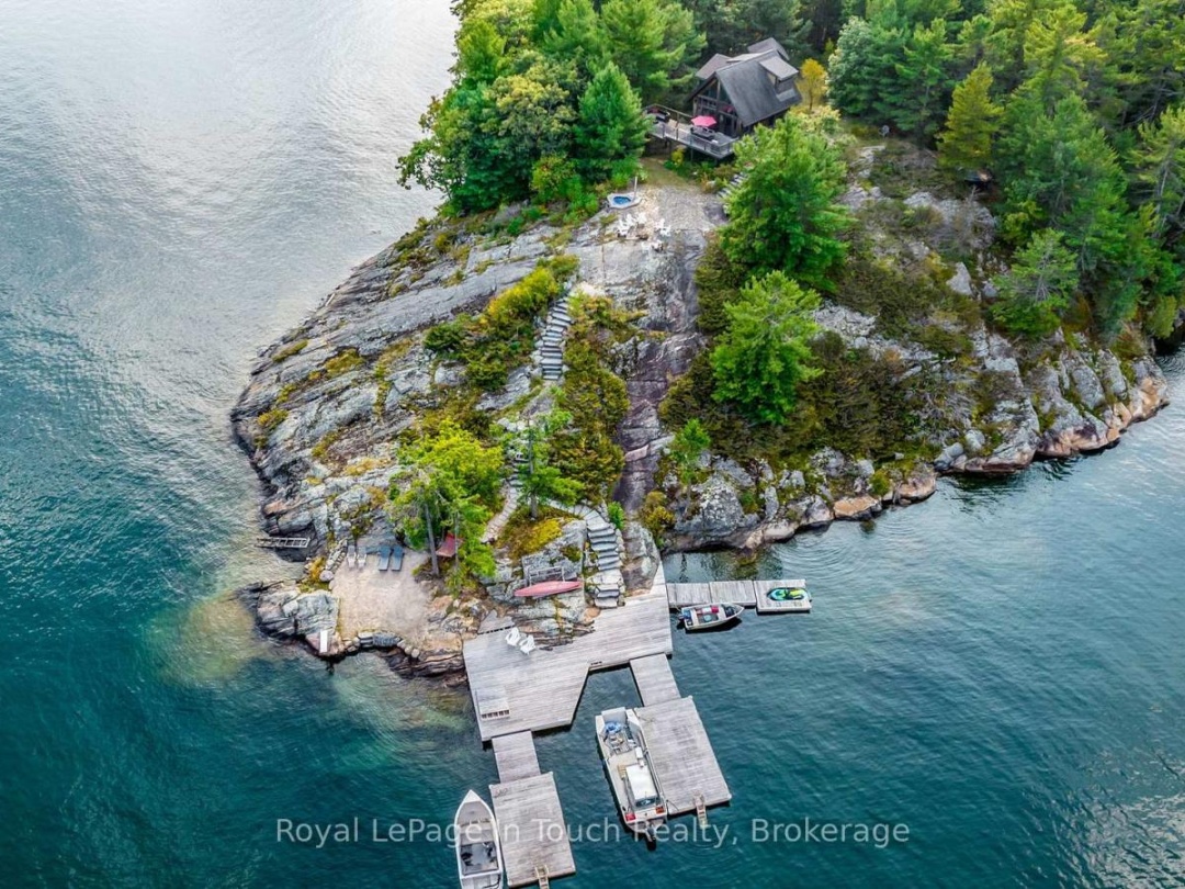8 B686 DERBYSHIRE, Georgian Bay