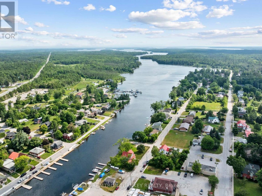 15 NORTH WATER STREET, Gull River
