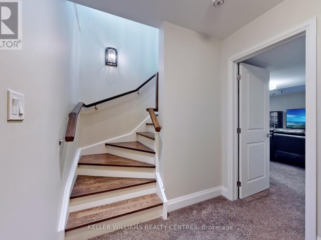 34 GEORGIAN GRANDE DRIVE, 