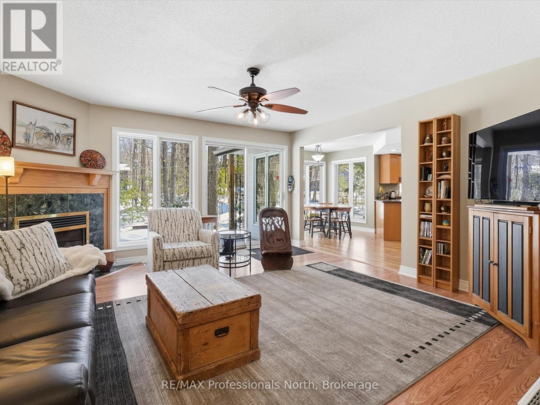 31 THE GRANITE BLUFF, Bracebridge (Macaulay)