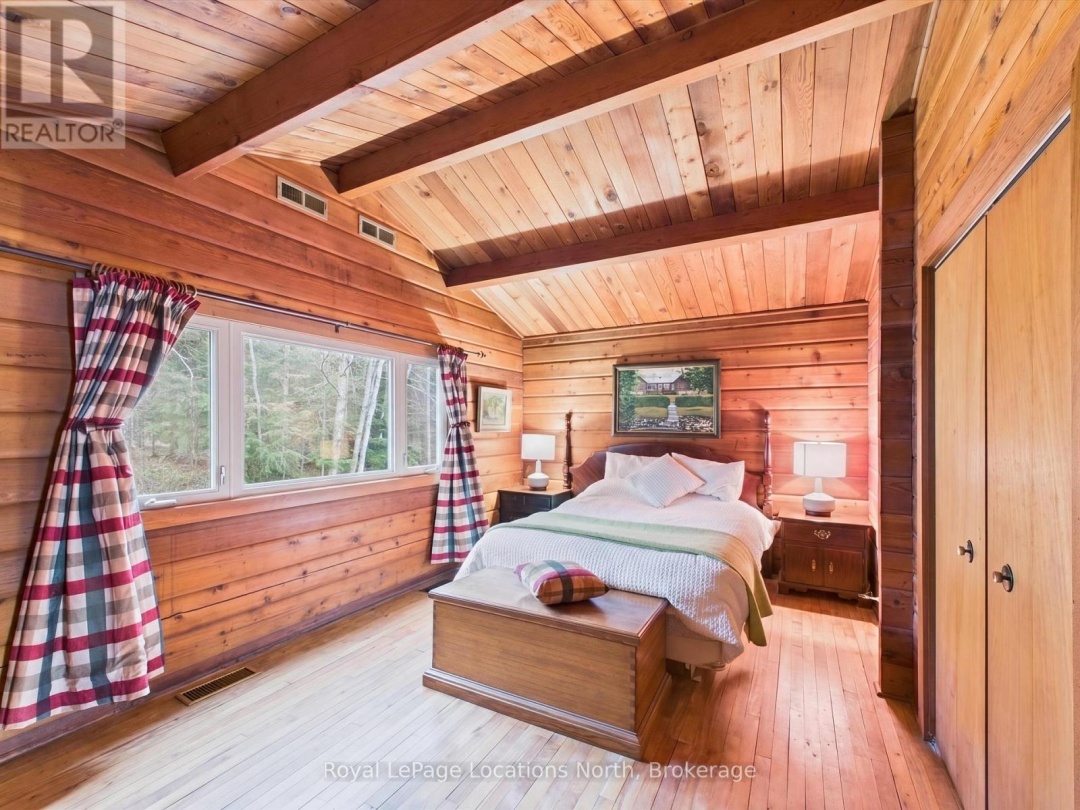 1027 SCOTT LANE, Oxbow Lake