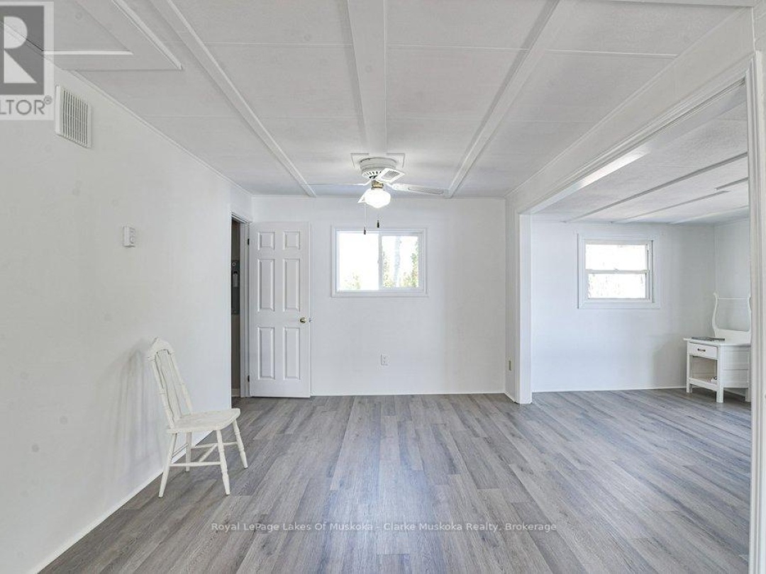 525 HIAWATHA ROAD, Gibson Lake