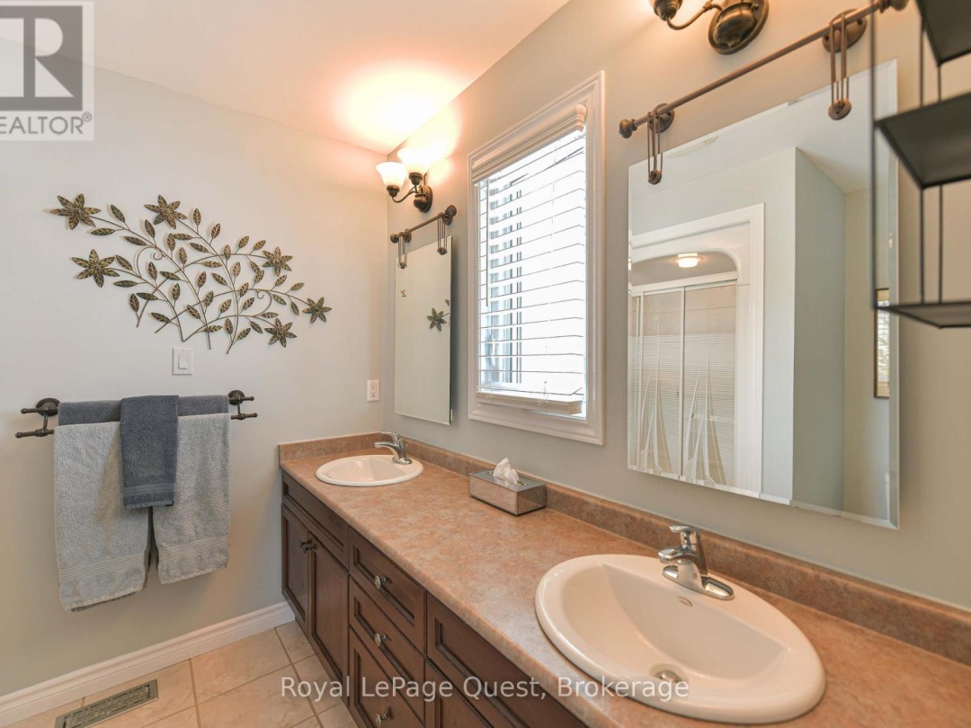 4662 ZACHARY CRESCENT, Ramara (Atherley)