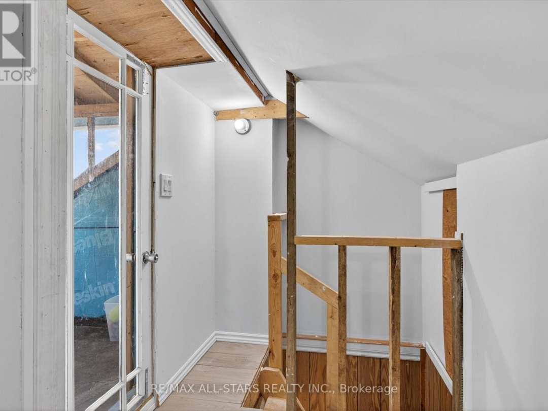 60 ELDER STREET, Sturgeon Lake