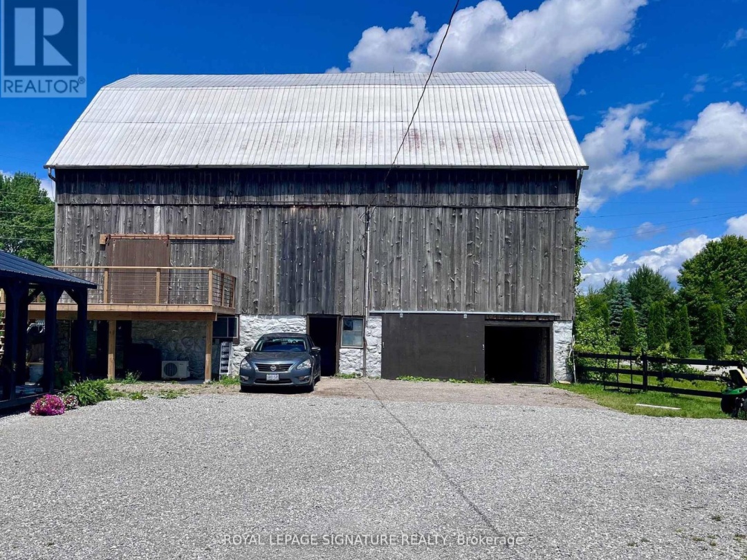 31 BLUE BAY LANE, Cameron Lake