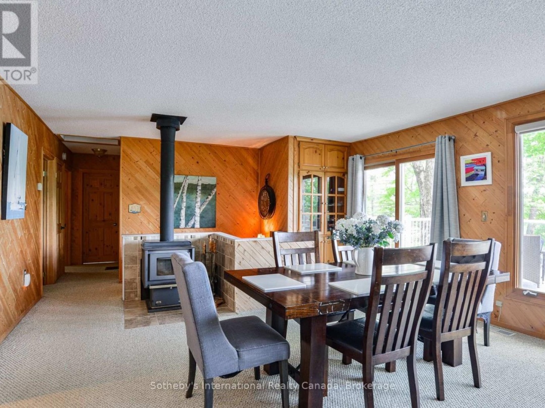 1062 BRADLEY ROAD, Lake Muskoka