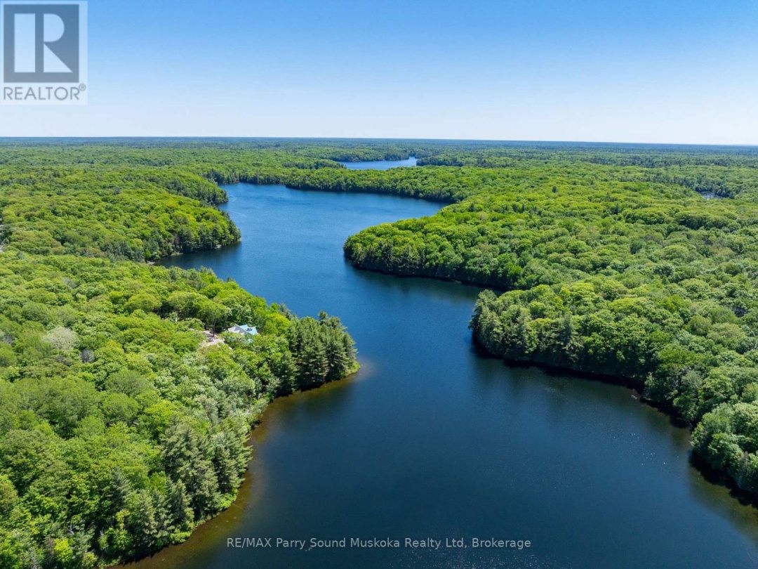21 WEE-GE-WA ROAD, Clear Lake