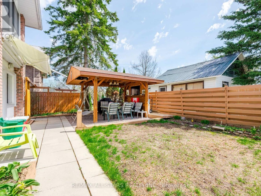 53 HELEN STREET, Kawartha Lakes (Bobcaygeon)