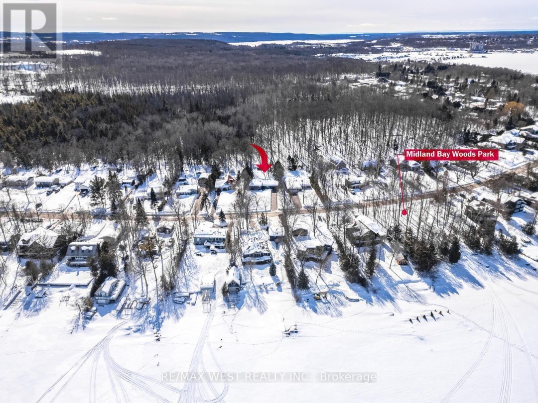 169 BAYVIEW AVENUE E, Tay
