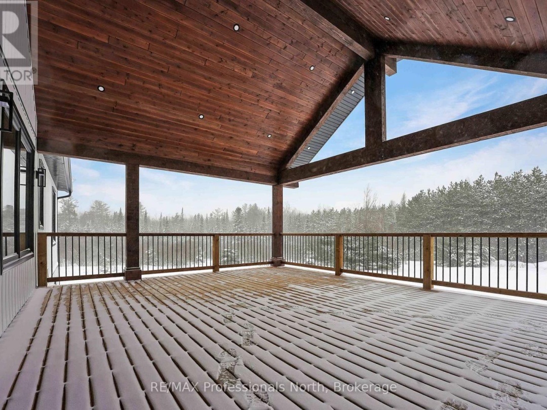 1058 PIPER GLEN ROAD, Minden Hills (Snowdon)