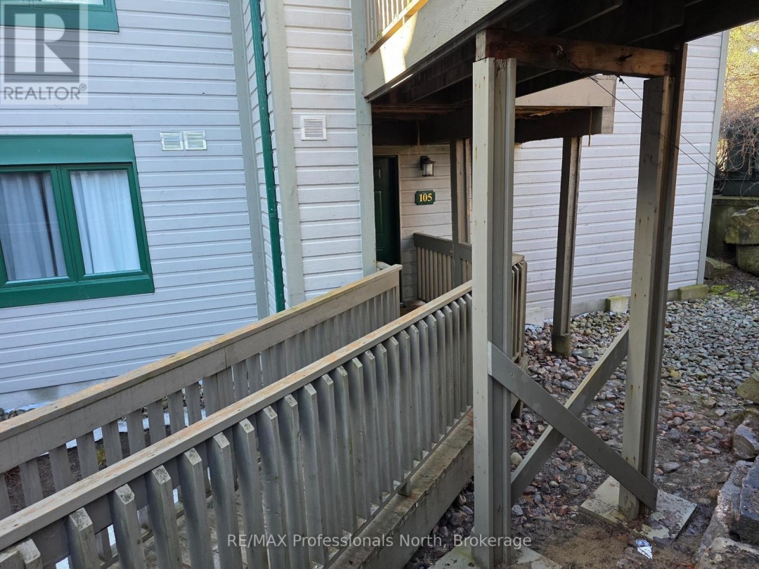 105 - 32 DEERHURST GREENS DRIVE, Peninsula Lake