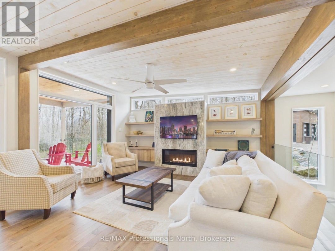 1011 OLD COTTAGE ROAD, Mckay Lake