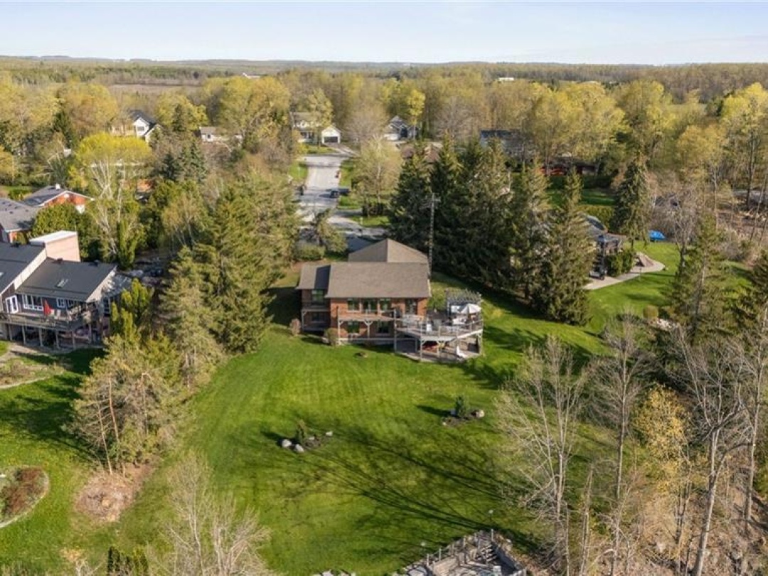 9 BLUERIDGE Crescent, Lake Simcoe