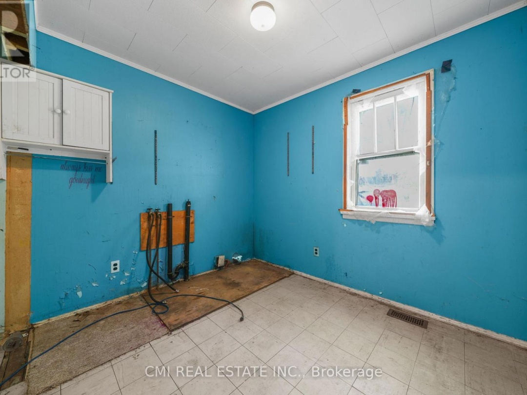 1093 SOUTH LAKE ROAD, Minden Hills (Snowdon)