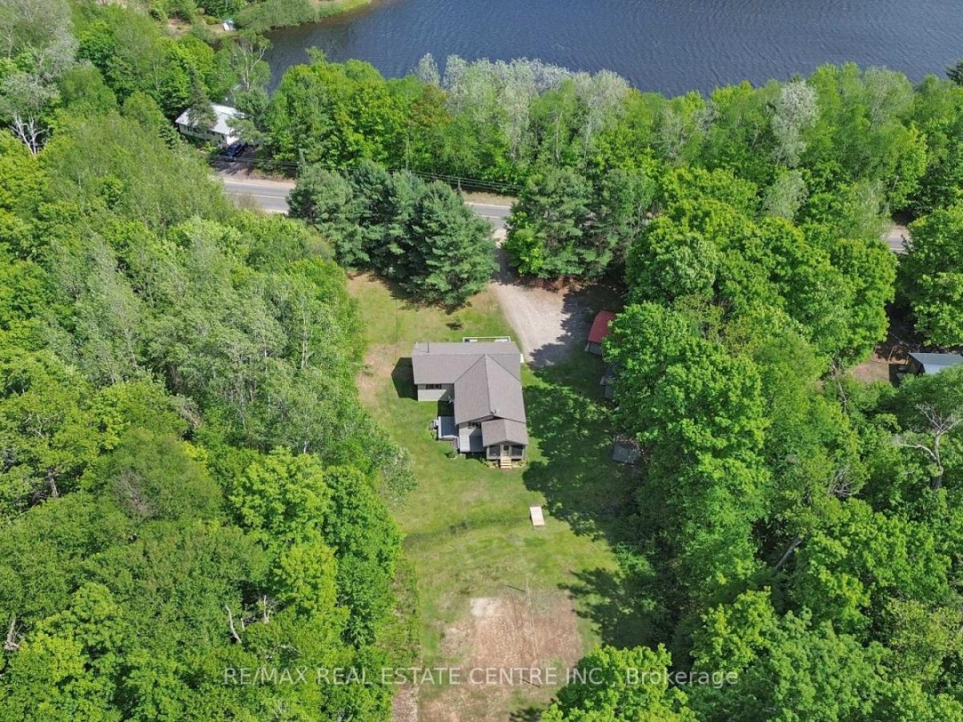 2815 Kawagama Lake Road, Algonquin Highlands