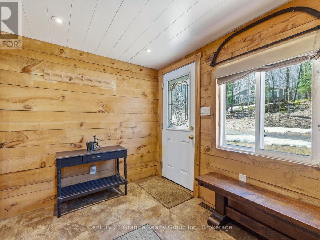 1035 HARVEST MOON LANE, Halls Lake