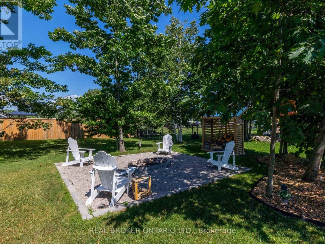 19 CHESLOCK CRESCENT, Oro-Medonte (Warminster)