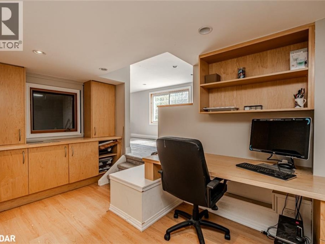106 MUSKY BAY Road, 