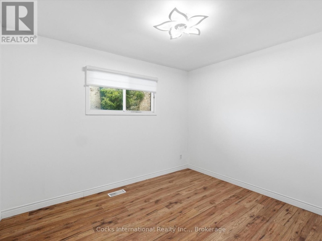 36 SUSAN STREET W, Huntsville (Chaffey)