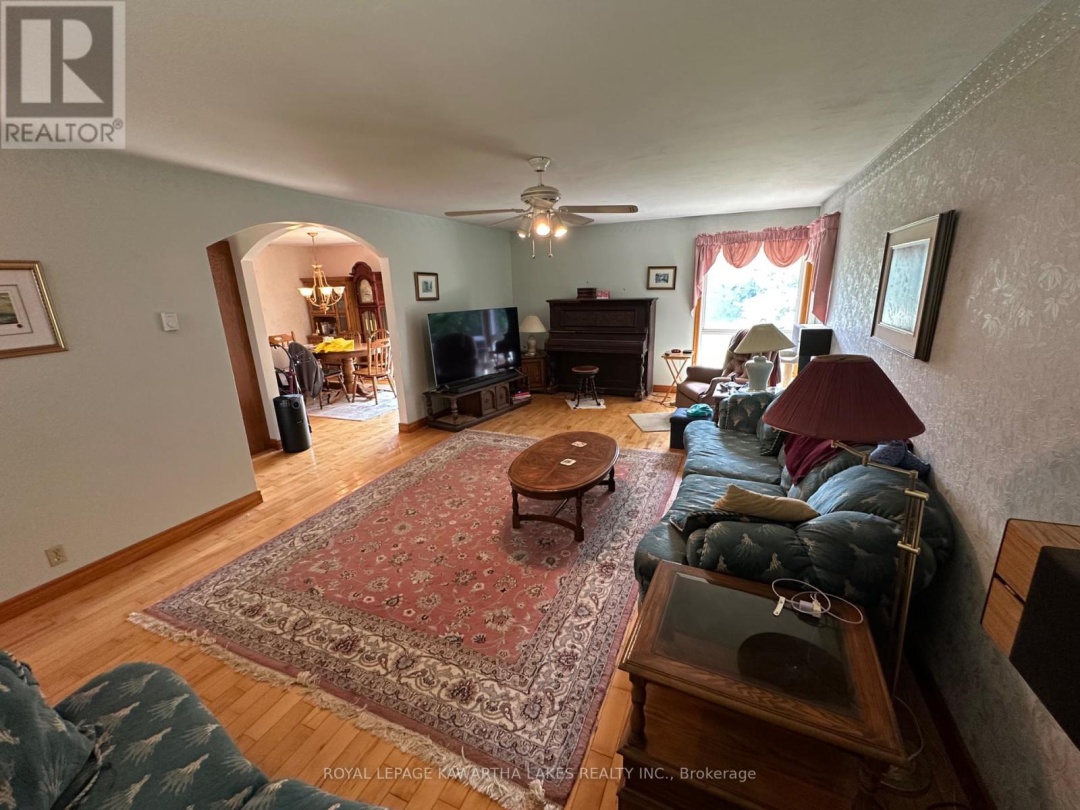 17290 SIMCOE STREET, 