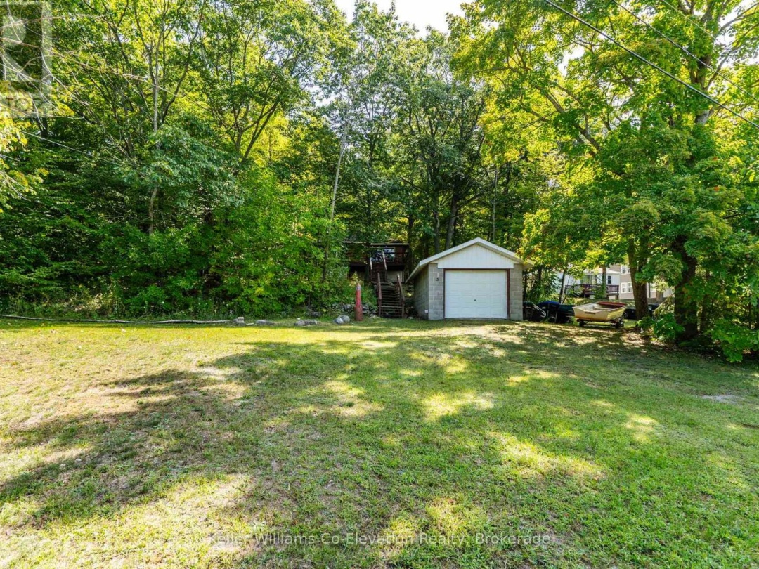 3 CROSSINGVIEW LANE, 