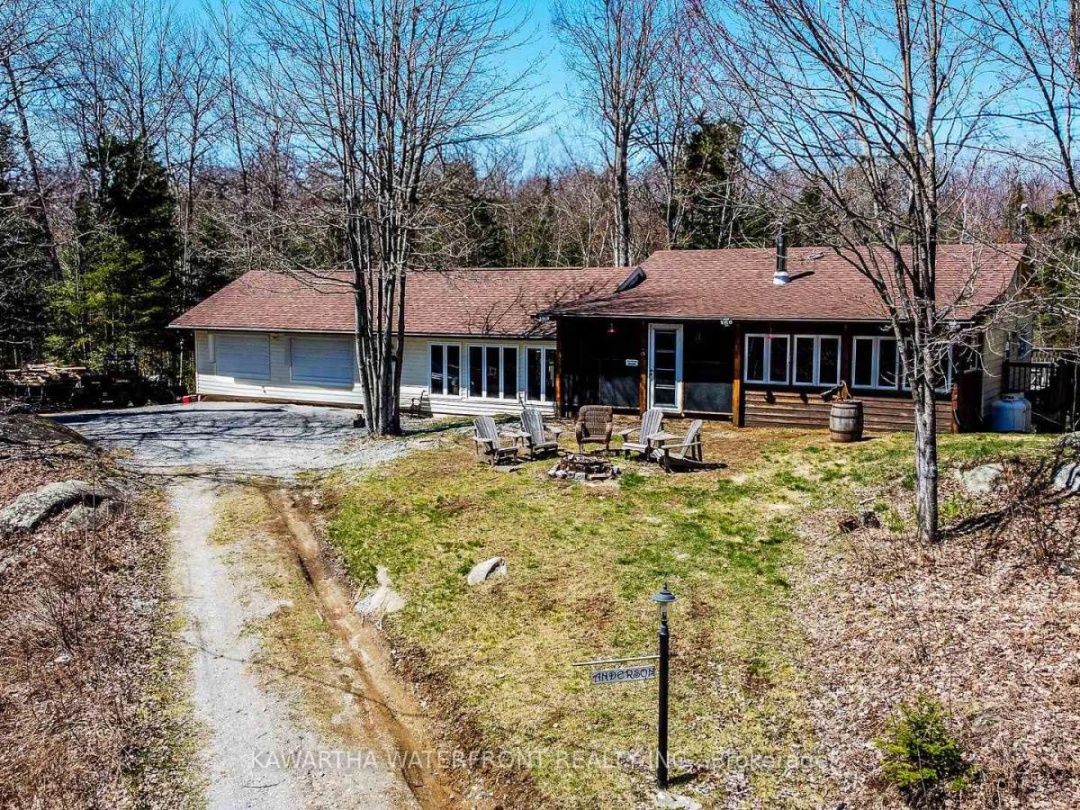1170 English Circle, Highlands East (Glamorgan)