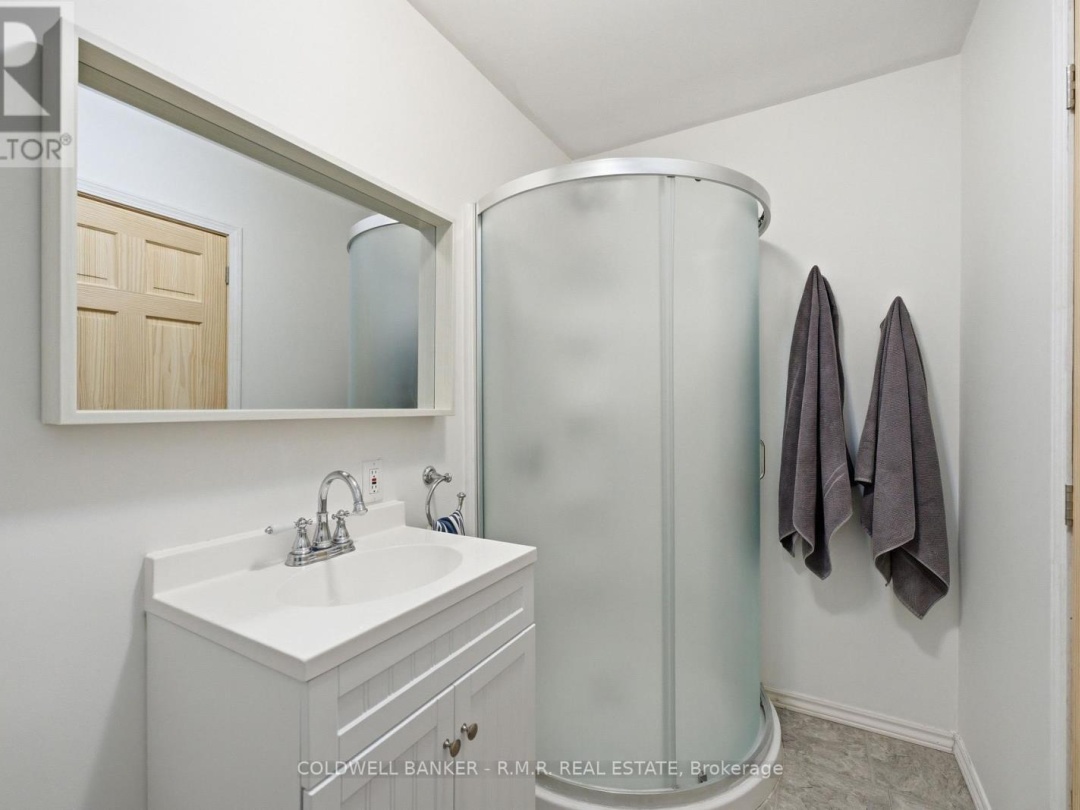 63 LITTLE SILVER LAKE WAY, Little Silver Lake