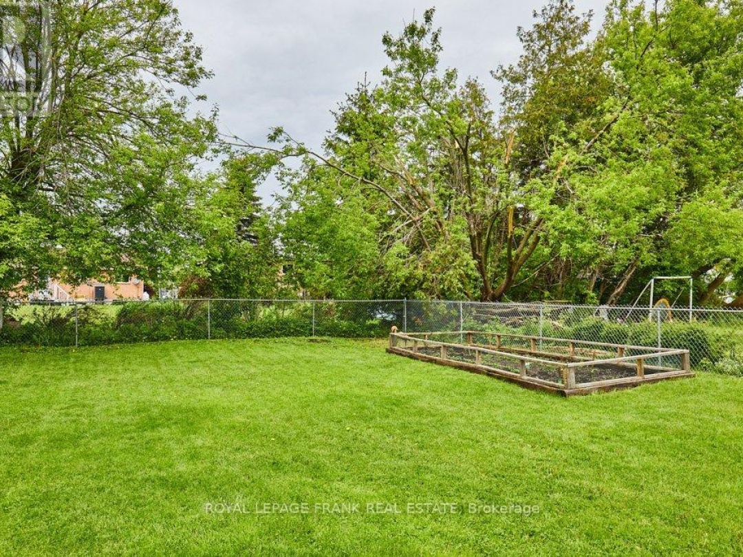 148 KING STREET, Kawartha Lakes (Woodville)