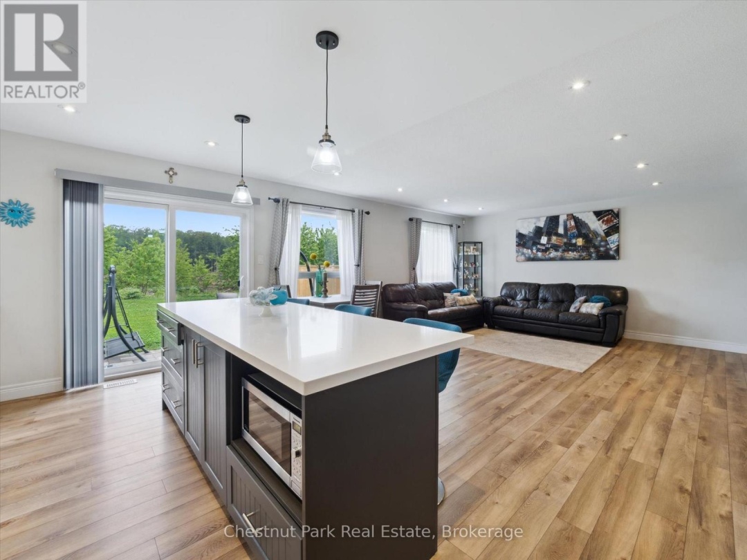 245 WILD ROSE DRIVE, Gravenhurst (Muskoka (S))