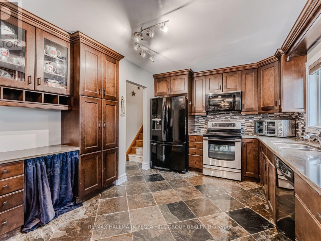 7 SANDLEWOOD TRAIL, Ramara (Brechin)
