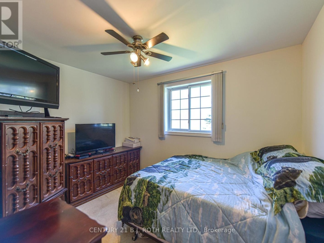 123 WELLINGTON STREET, Ramara (Atherley)