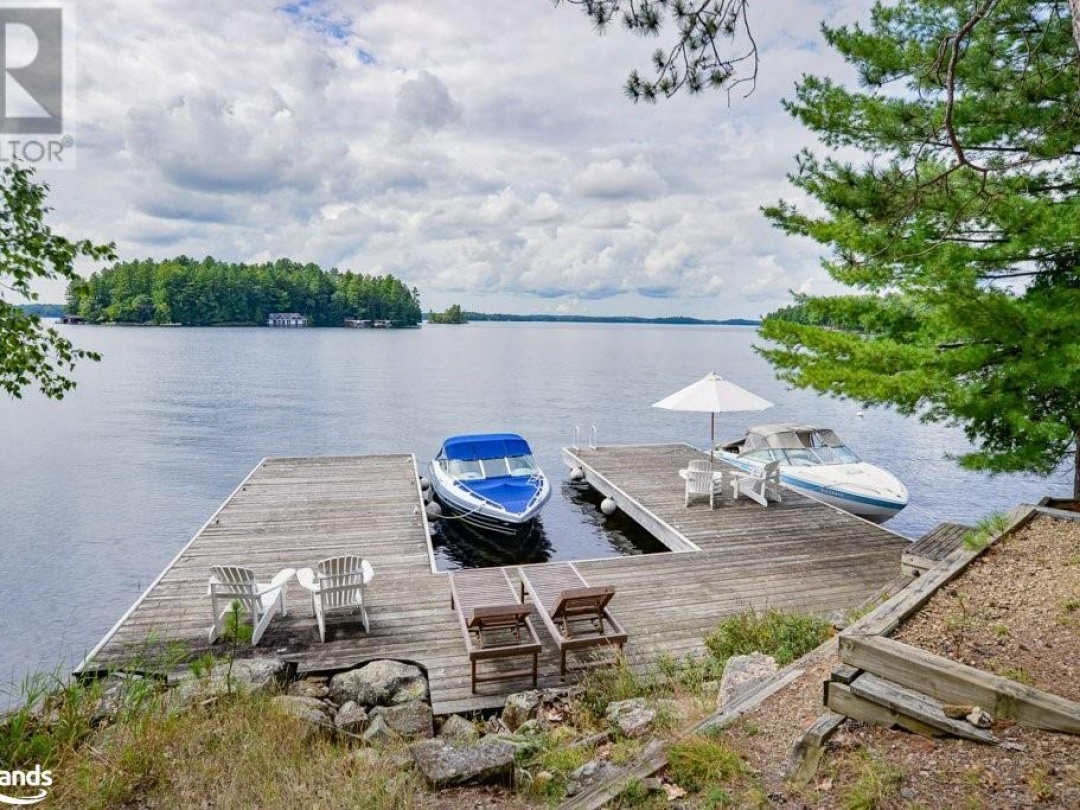 1096 Eilean Gowan Island, Lake Muskoka