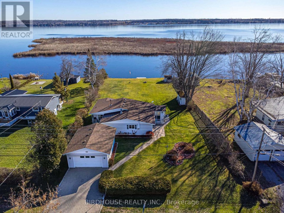 132 FENELON DRIVE, Sturgeon Lake