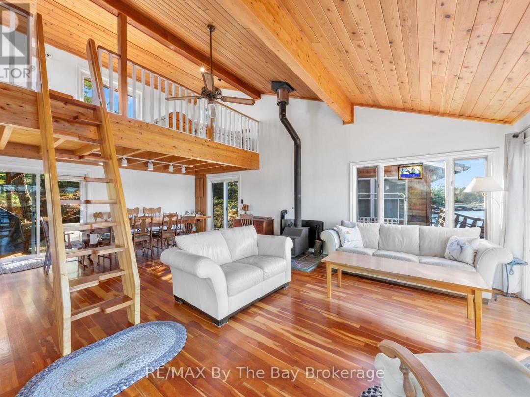 2 ISLAND 2890, Georgian Bay