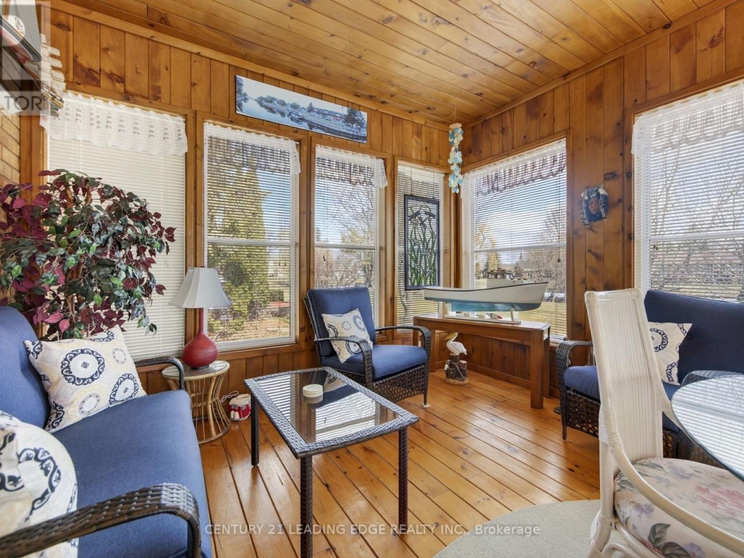 17 SANDLEWOOD TRAIL, Lake Simcoe
