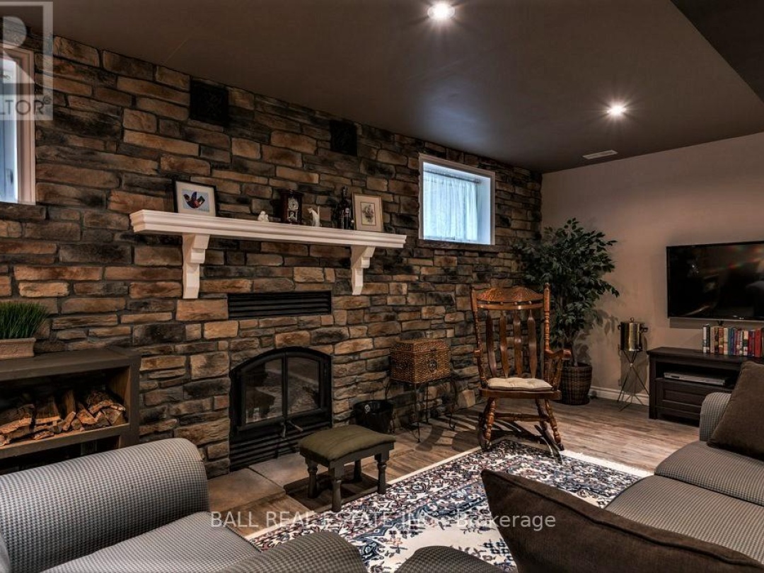 41 SOUTH HARBOUR DRIVE, Kawartha Lakes (Bobcaygeon)