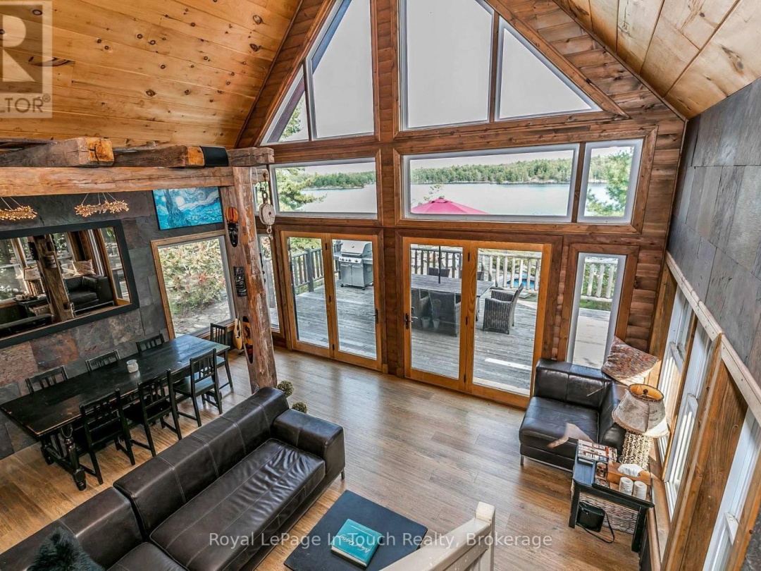8 B686 DERBYSHIRE, Georgian Bay