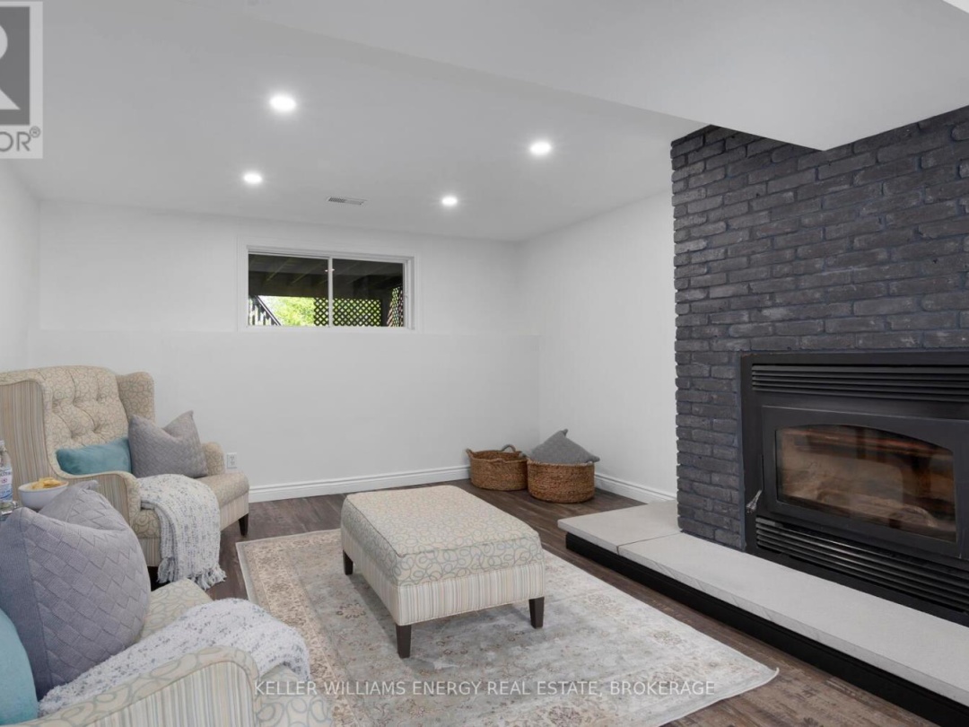 456 County Road 46, Kawartha Lakes (Mariposa)