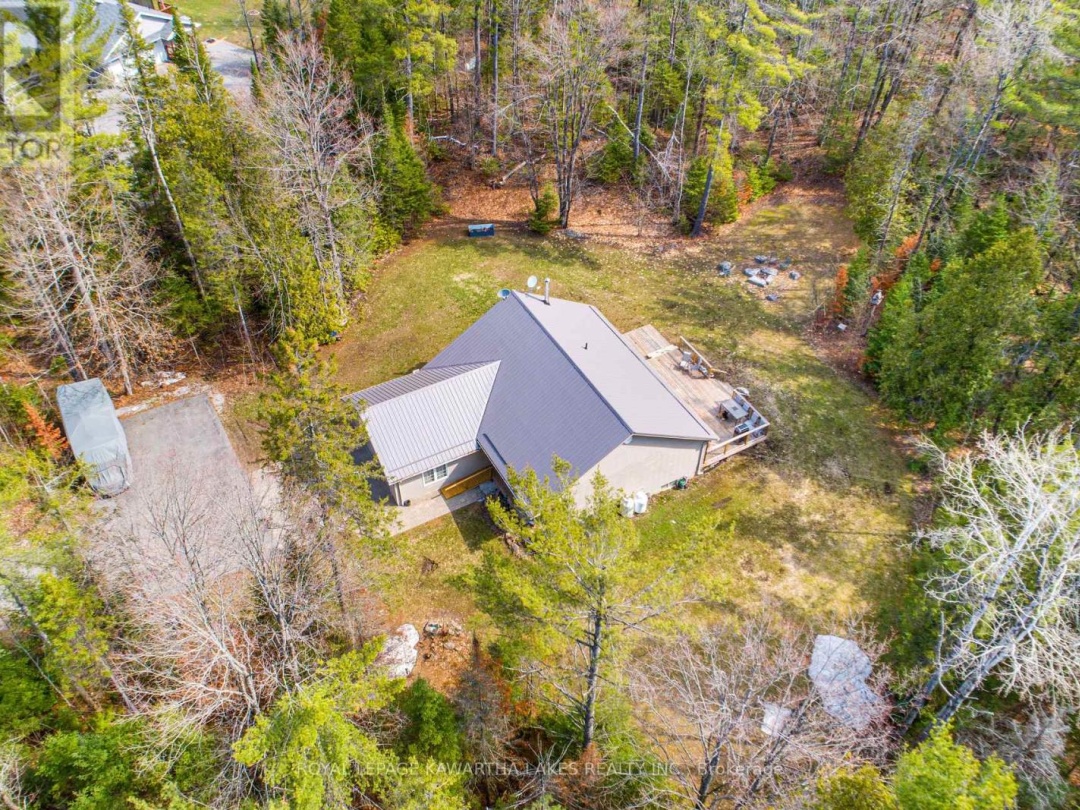 914 COUNTY RD 49, Trent Lakes