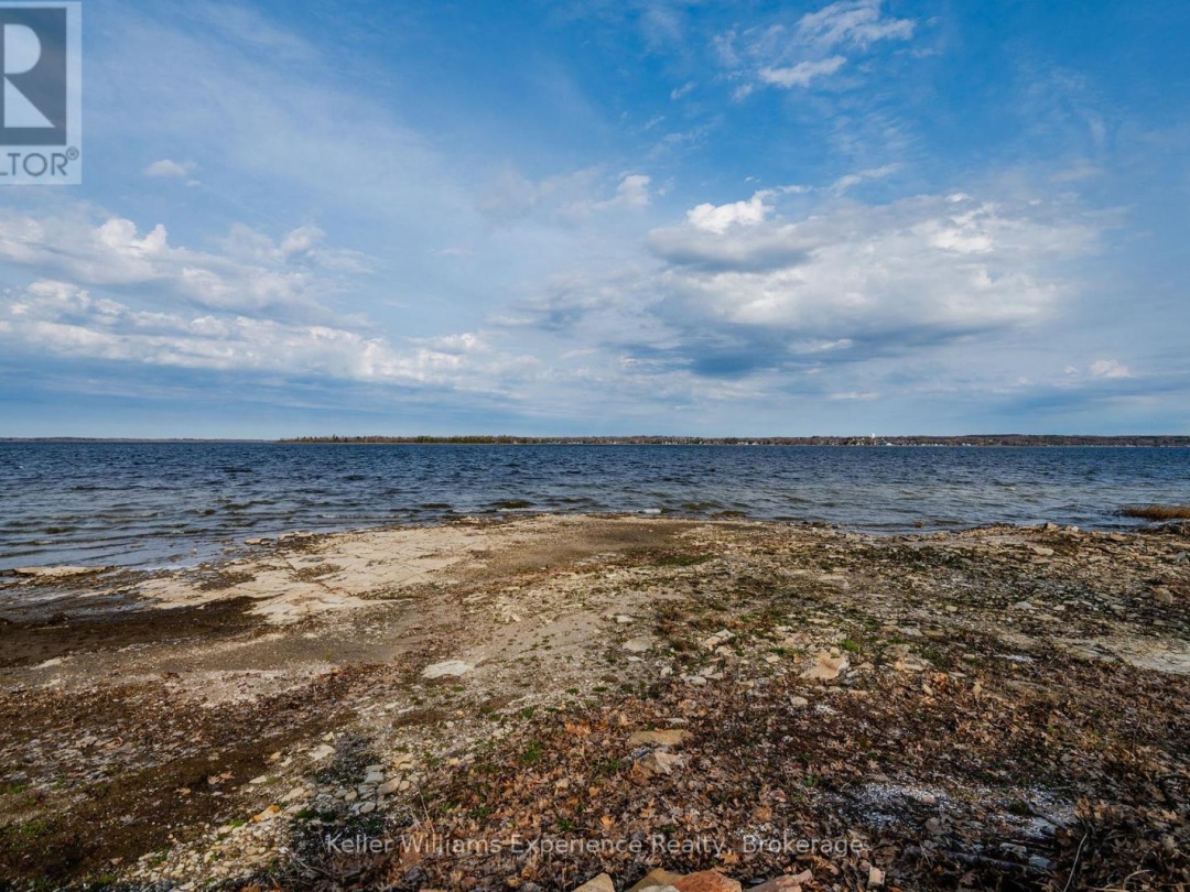 81 SILVER BIRCH CRESCENT, Georgian Bay
