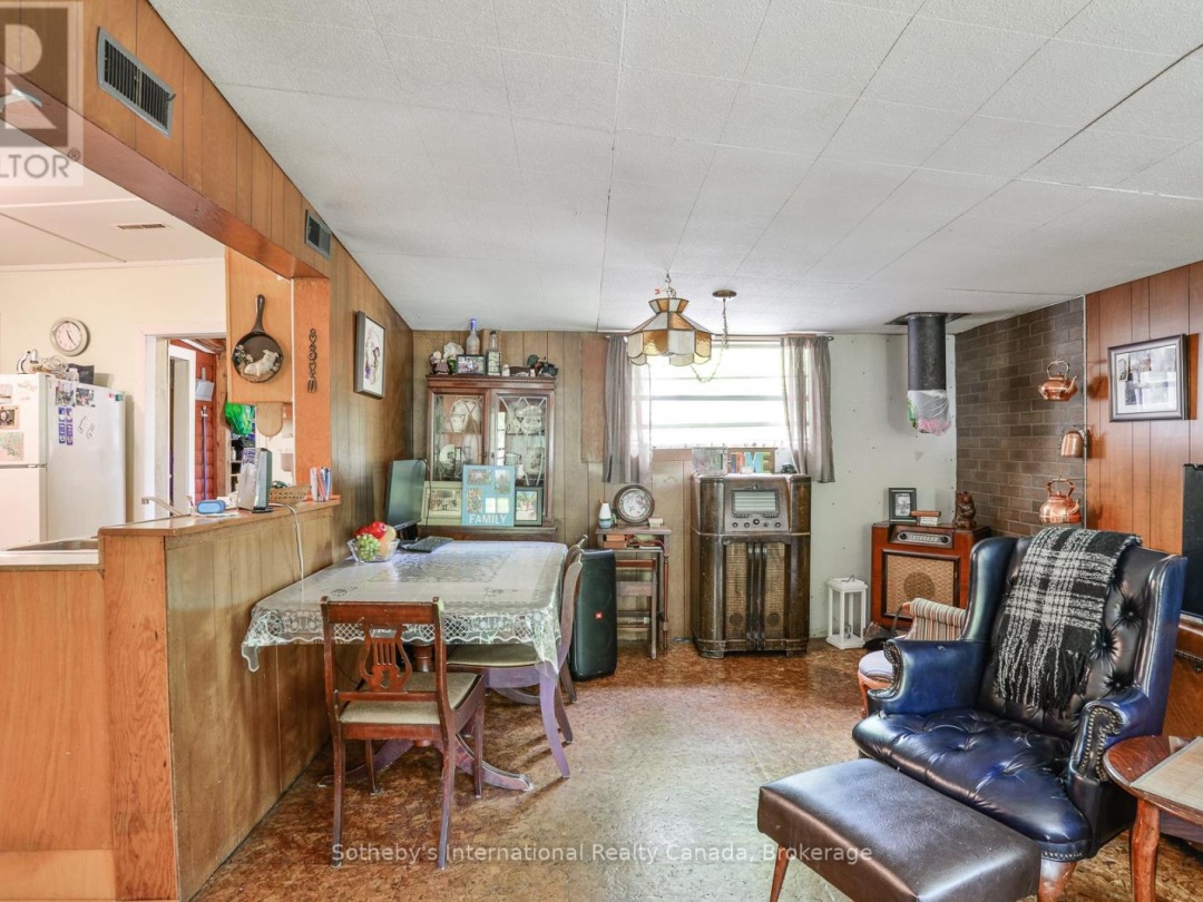 1068 Kahshe Lake Rd S, Gravenhurst (Morrison)
