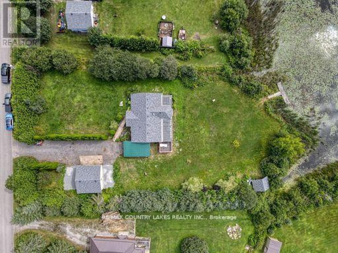 586 ROHALLION ROAD, Canal Lake