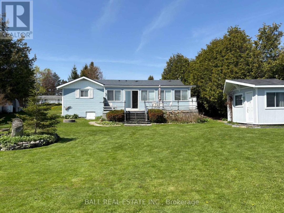 11 LAKEVIEW CRESCENT, Pigeon Lake