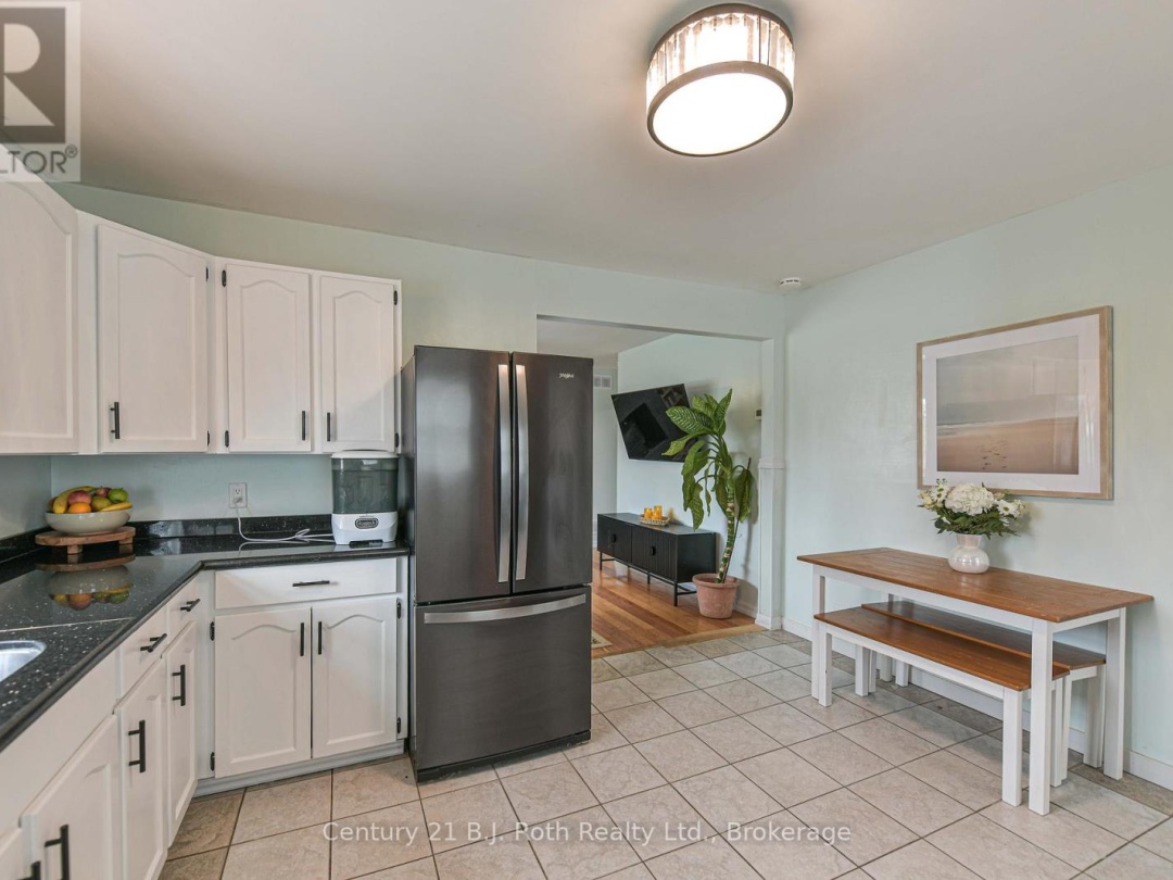 817 EIGHTH AVENUE, Tay (Port McNicoll)