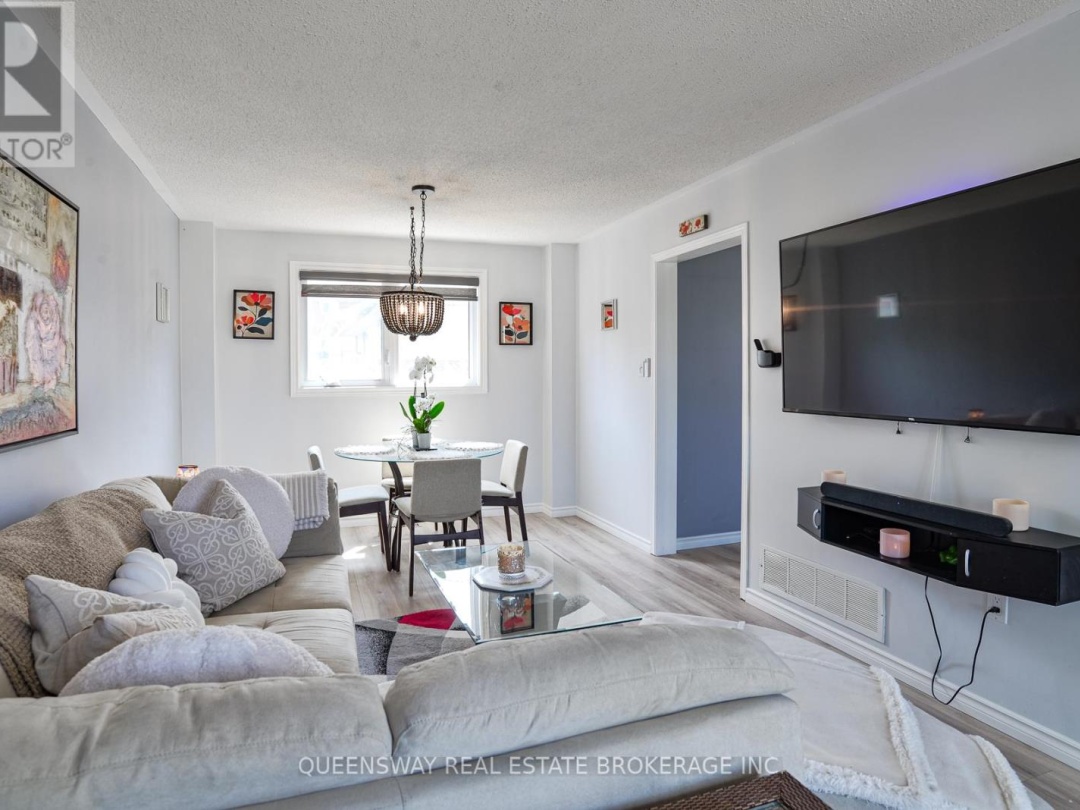 10 LEWIS DRIVE, Orillia