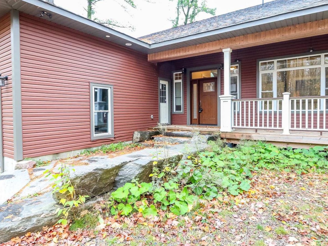 2 PORTER LANE, Shadow Lake