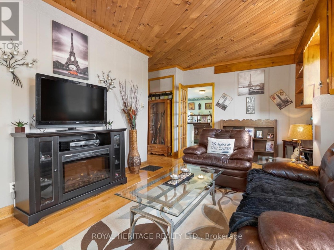 1984 STURGEON ROAD, Kawartha Lakes (Verulam)