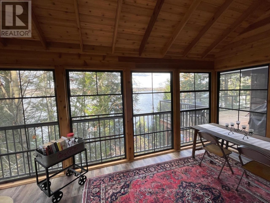 1038 BROKEN PADDLE ROAD, Miskwabi Lake