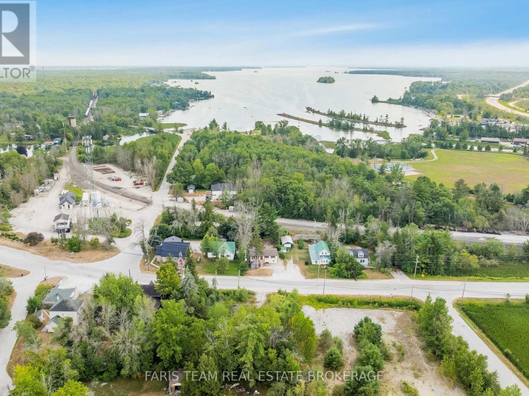 8304 COUNTY ROAD 169, 